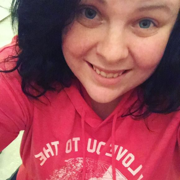 Meet your Posher, Kristine - Picture 1 of 1